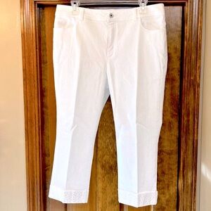 Chico’s Stretch Jeans Capris Diamond-like Rhinestones Dressy Women's 1.5 M 10-12